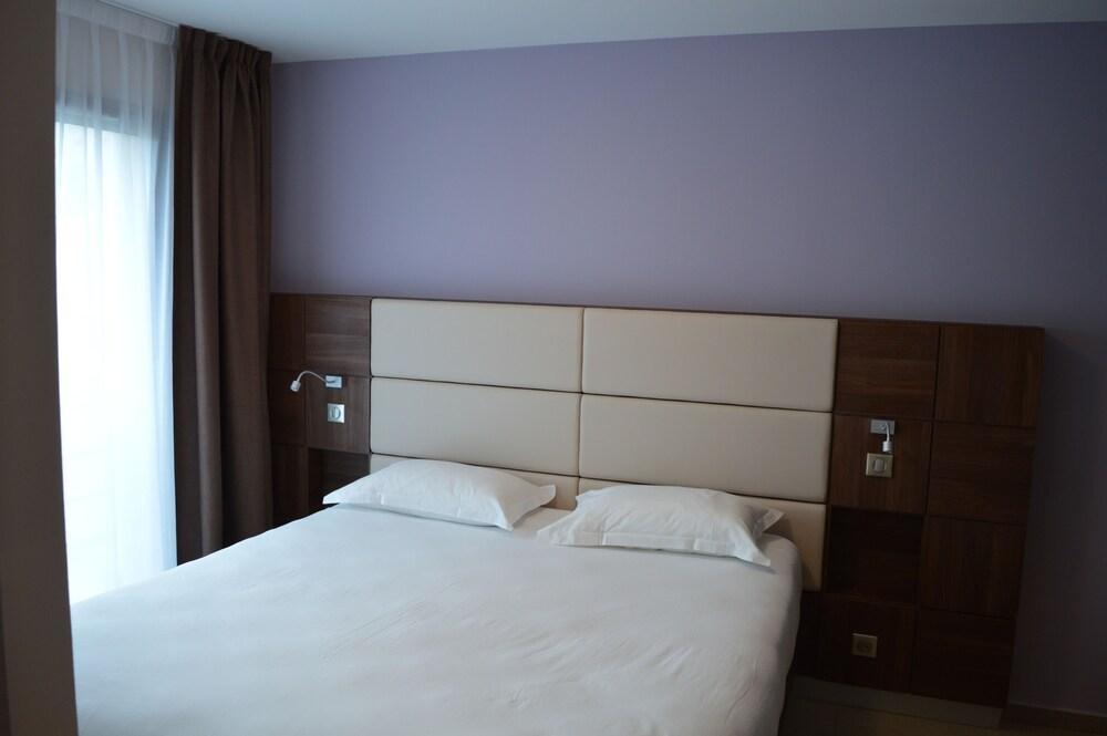 Port Toga Hotel 3*